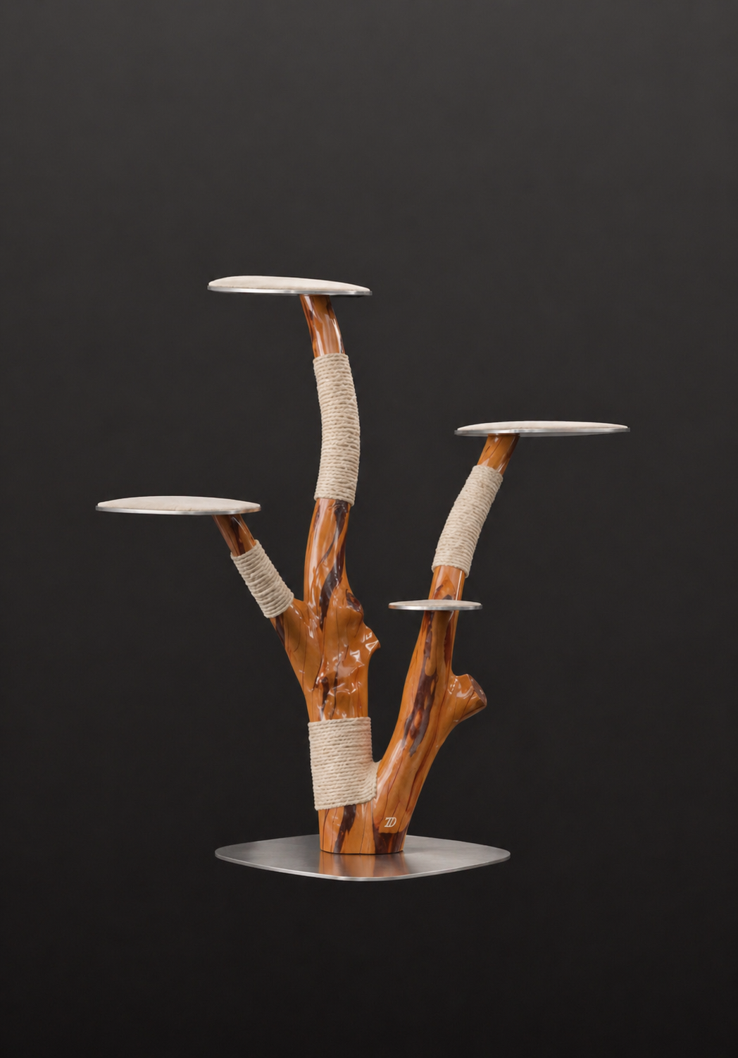 Individual Wooden Design Sculpture for Maxim